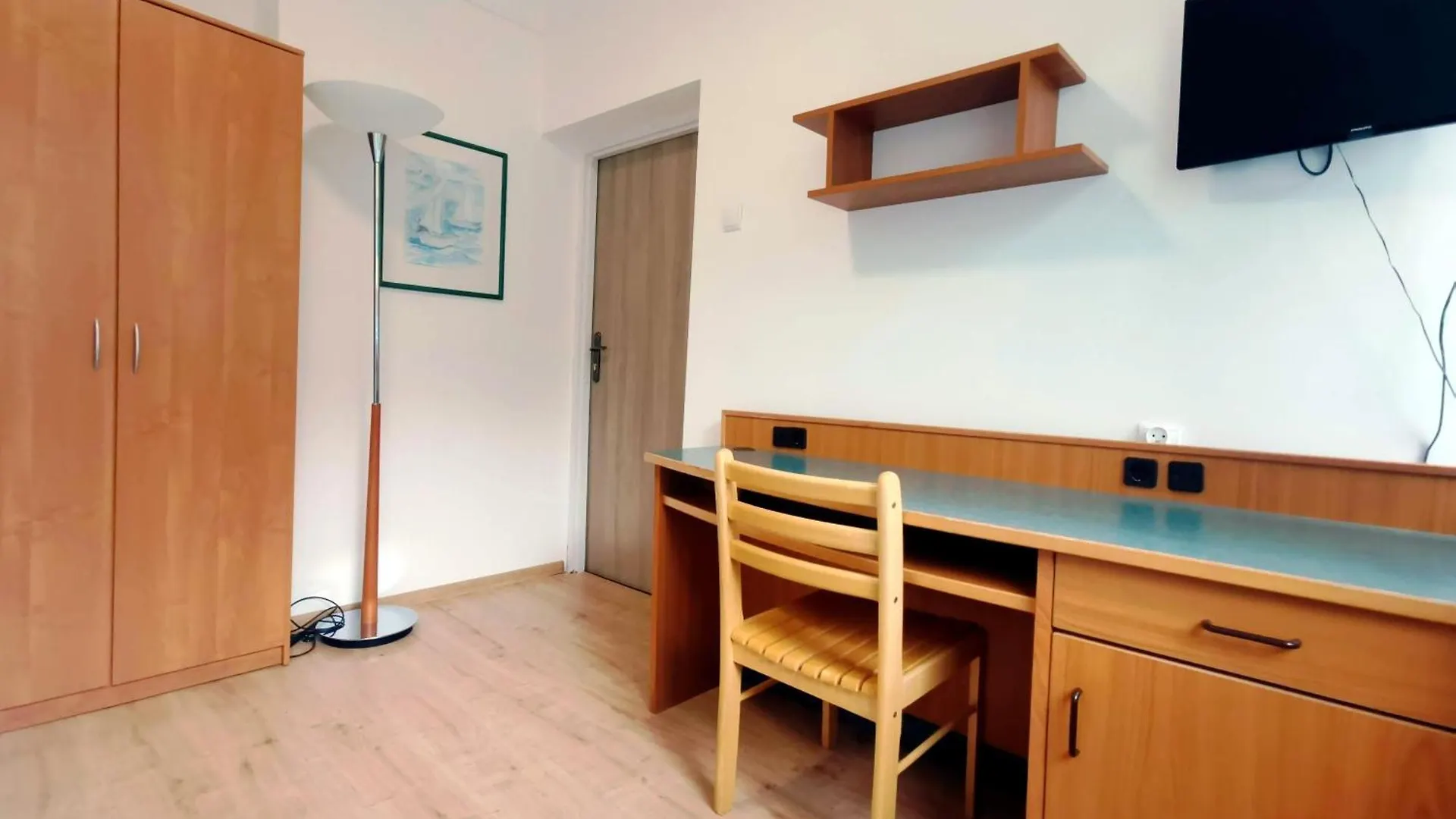Hostel Bagrowa Plus Krakow