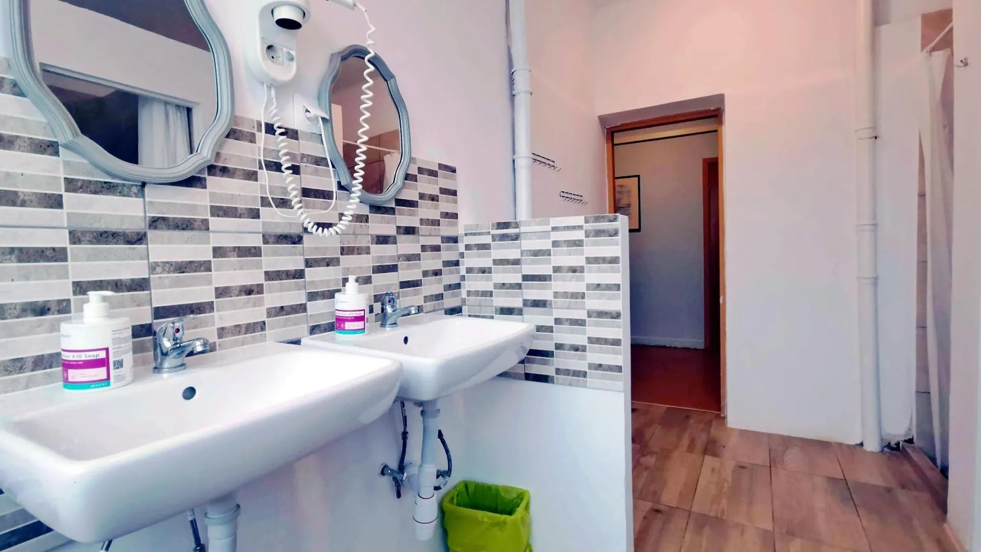Hostel Bagrowa Plus Krakow